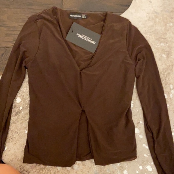 PrettyLittleThing Tops - pretty little thing brown long sleeve